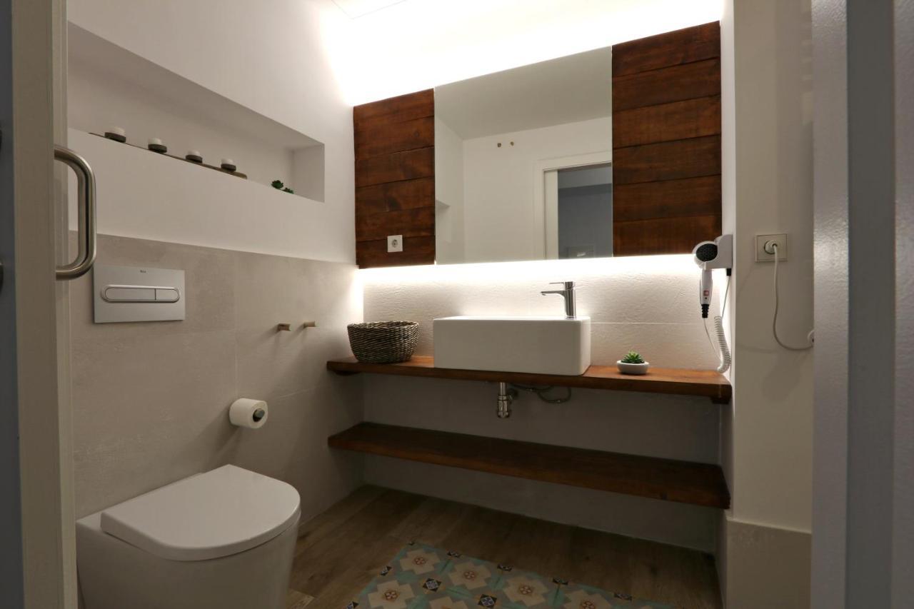 Classbedroom Port Ramblas Barcelona Bagian luar foto